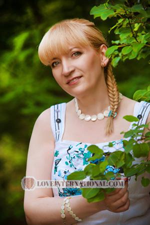 163204 - Elena Age: 59 - Ukraine