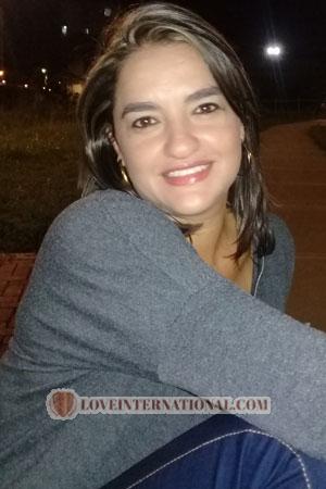 182659 - Sonia Age: 44 - Colombia