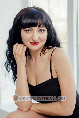 185305 - Yuliya Age: 38 - Ukraine