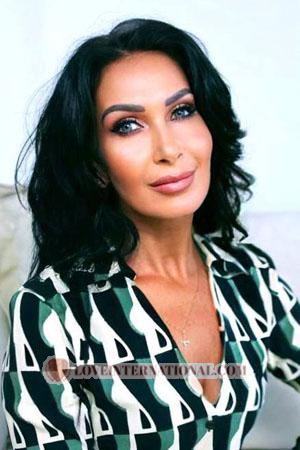 210894 - Alina Age: 48 - Ukraine