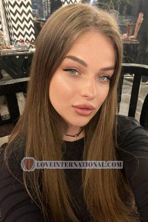 220279 - Anastasiia Age: 22 - Ukraine