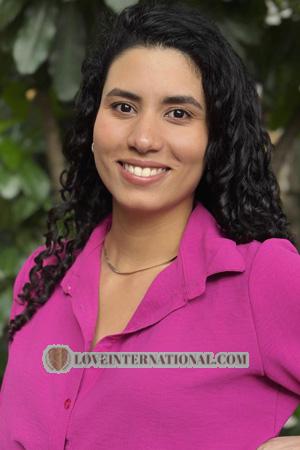 222152 - Laura Age: 28 - Colombia