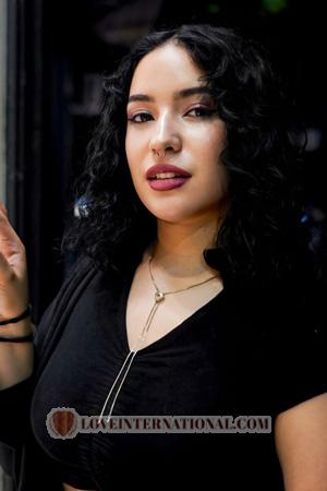 222368 - Victoria Age: 24 - Argentina