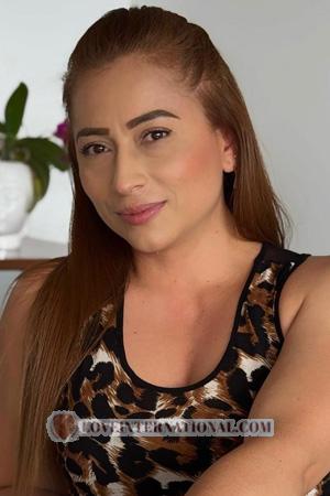 222710 - Carolina Age: 44 - Colombia