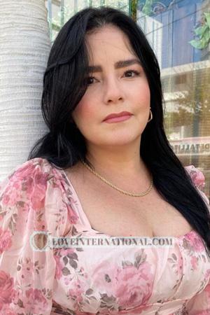 222713 - Laura Age: 46 - Colombia