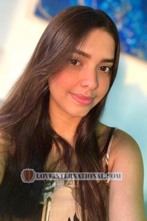 223718 - Kiara Age: 21 - Colombia